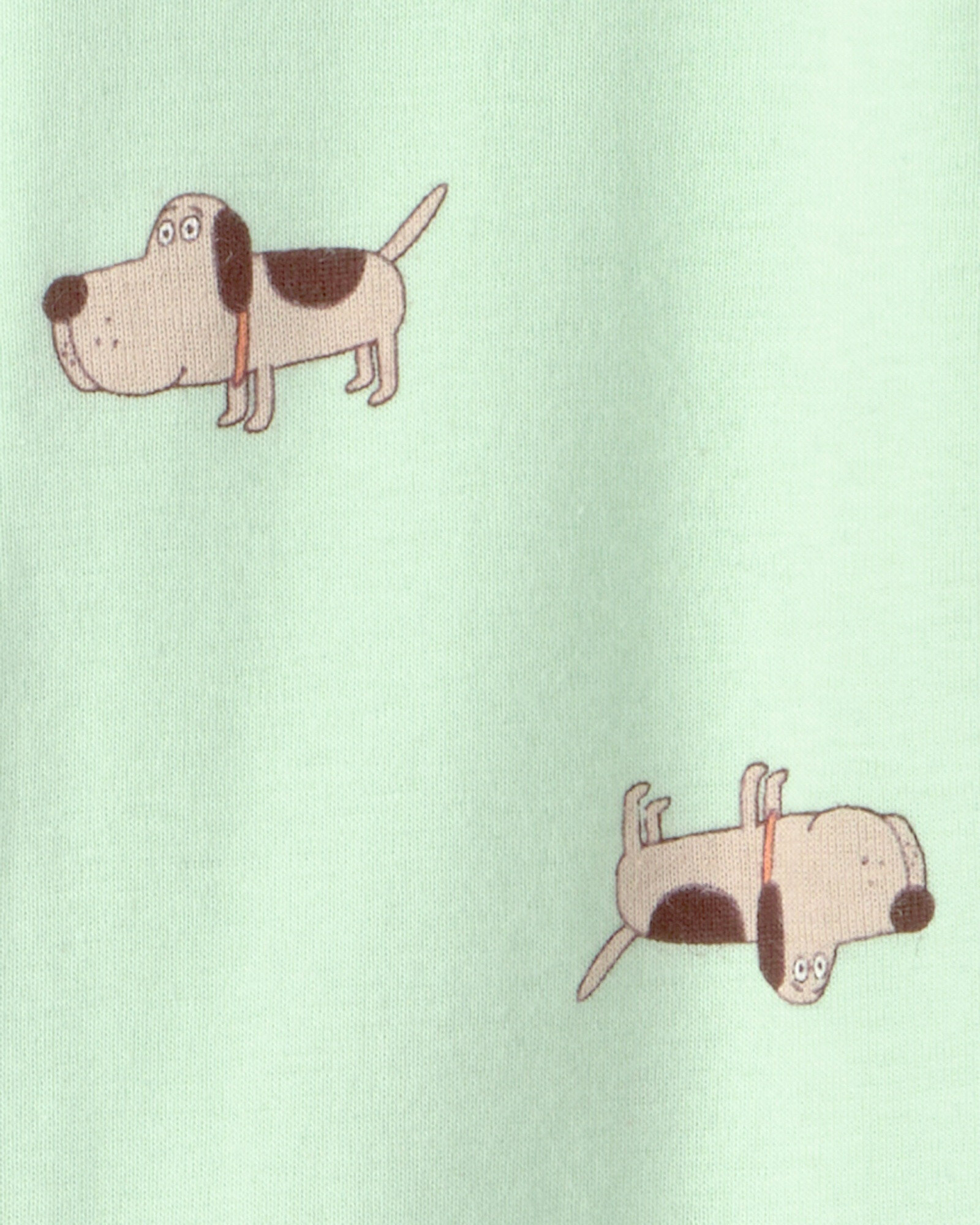 Pijama enterito de algodón, verde, diseño perros. Talles 12-24M Sin color