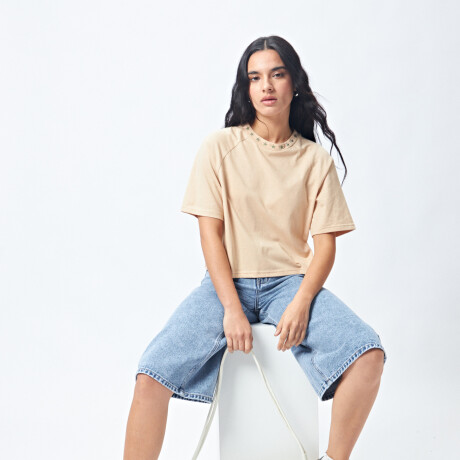 REMERA MULIA Arena