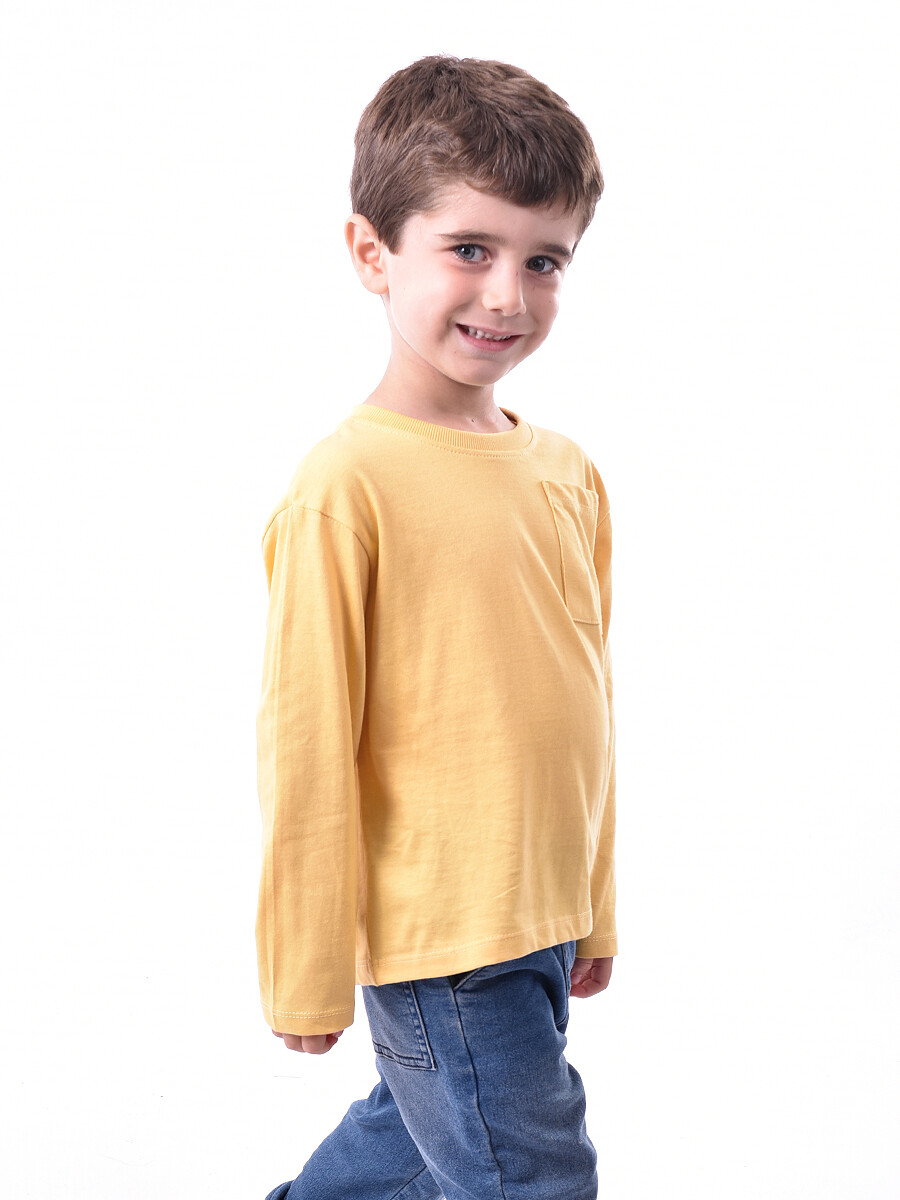 REMERA NACHO BOY - OCRE 