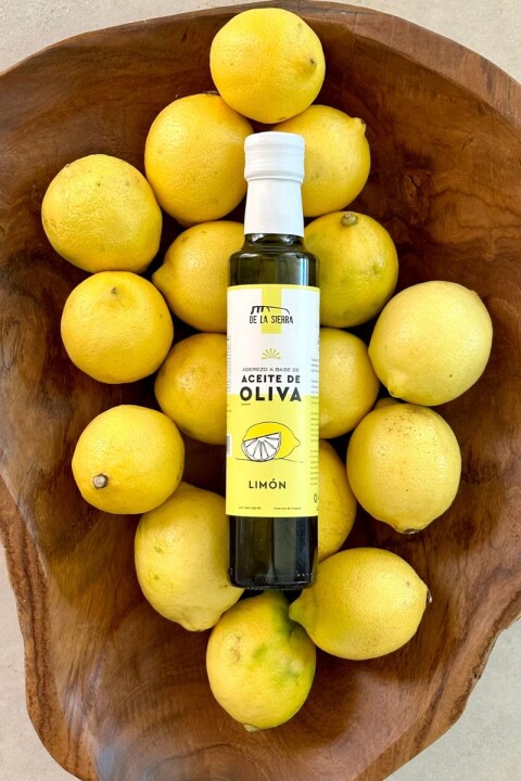 Aderezo a base de Aceite de Oliva - Sabor LIMÓN 250 ml. Aderezo a base de Aceite de Oliva - Sabor LIMÓN 250 ml.