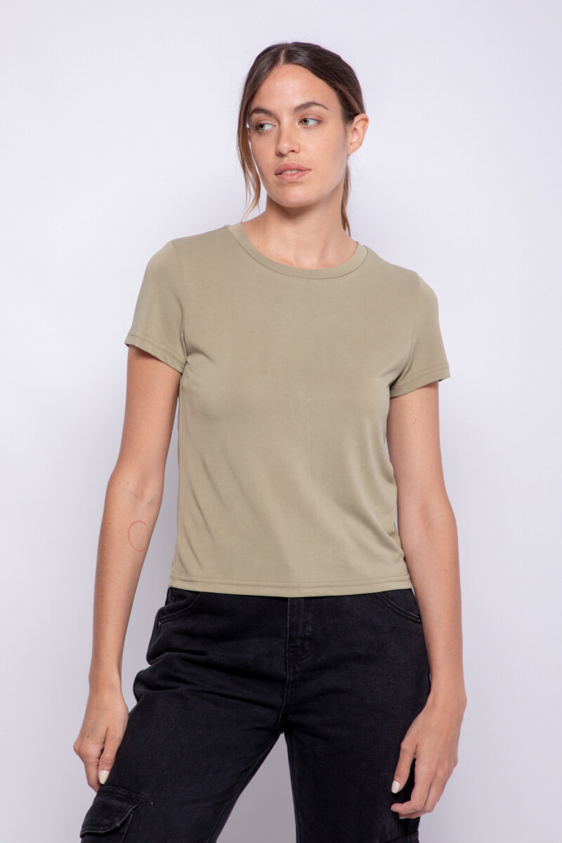 REMERA PEACH Verde Hierba