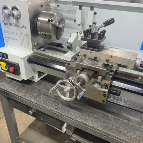 TORNO MECANICO BV20L1 520MM TORNO MECANICO BV20L1 520MM