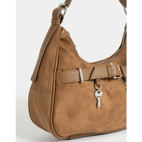 Cartera Saca Con Charms Marron Camel