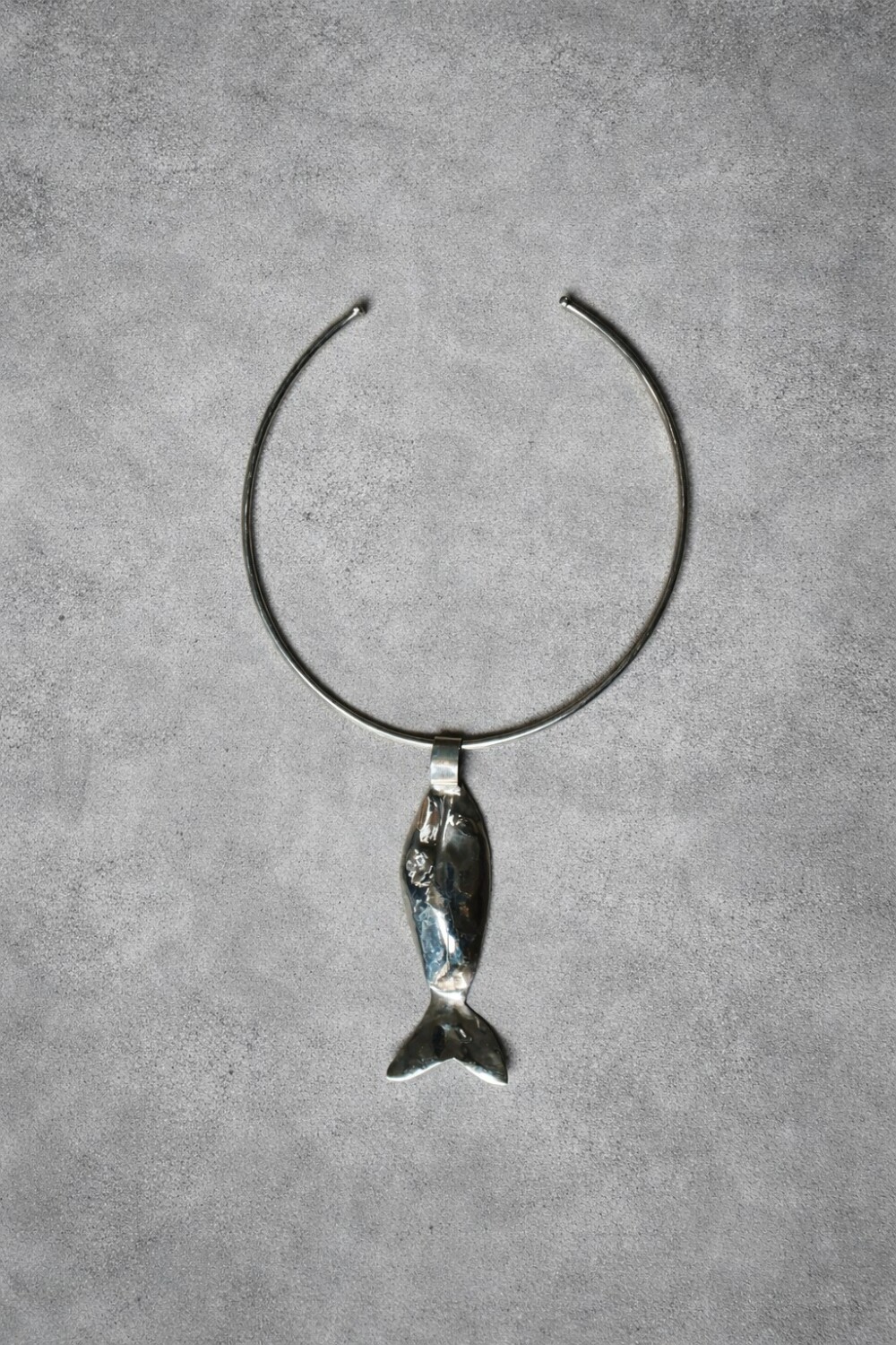 Fish Necklace Plateado