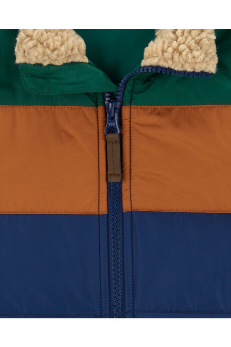 Chaleco acolchado, diseño colorblock. Talles 6-8 Sin color
