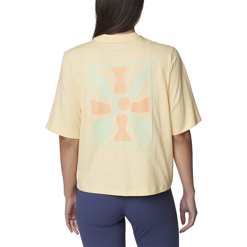 Remera North Cascades Graphic TCosmos Mujer SUNKISSED WAVY