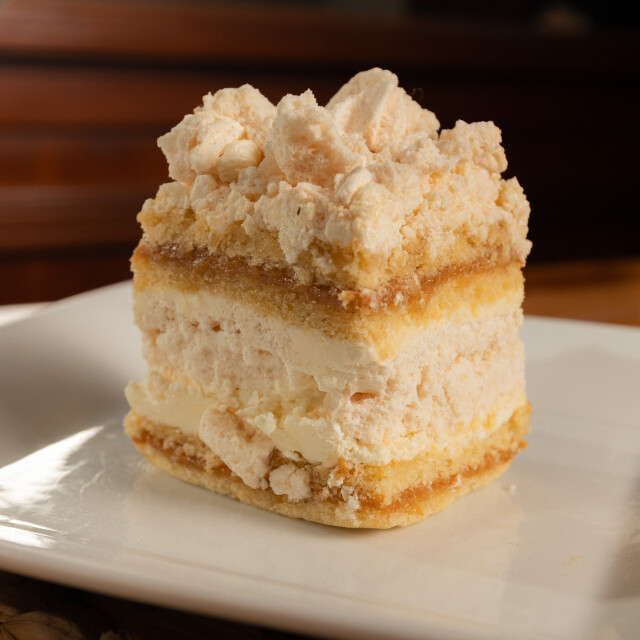 Cuadrado de Merengue y Dulce de Leche Cuadrado de Merengue y Dulce de Leche