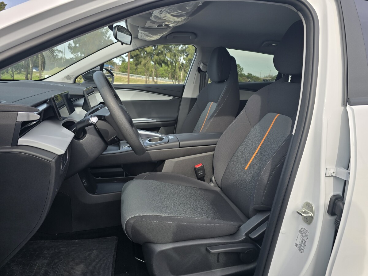 Omoda E5 Luxury Extra Full 2027 0KM | Permuta / Financia Omoda E5 Luxury Extra Full 2027 0KM | Permuta / Financia