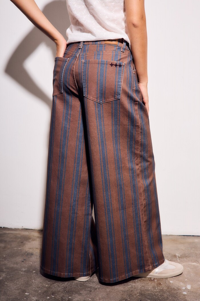 Jean Rayado Extra Wide Leg Chocolate