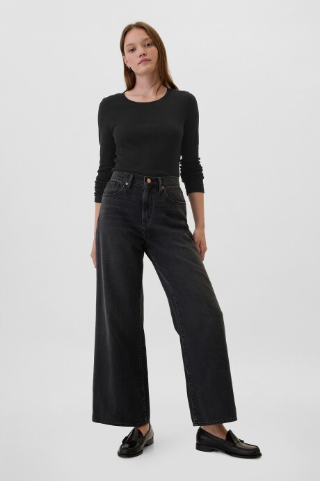 Remera Básica Cuello Redondo Manga Larga Mujer True Black