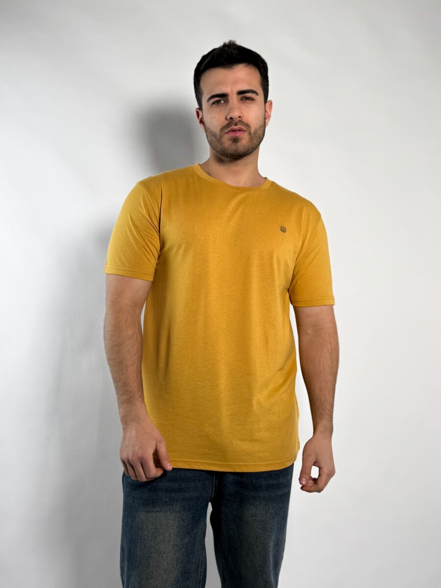 Remera Timo - Mostaza 