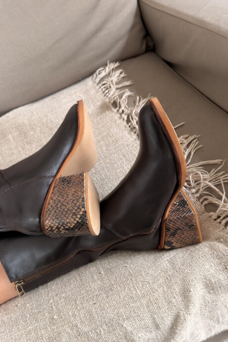 City Boots Chocolate / Chocolate