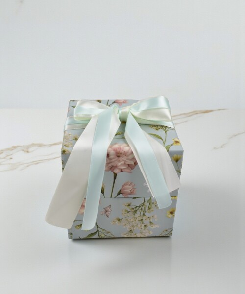 Caja Rigida 12,5 x12,5 con lazo Diseño 2