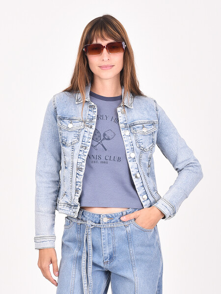 CAMPERA JEAN APPLE AZUL CLARO