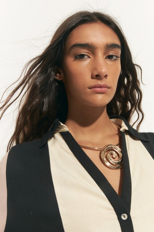 Collar dije espiral dorado