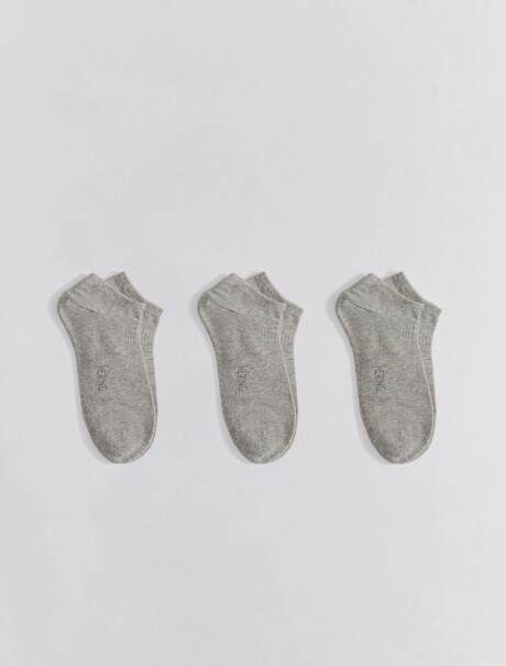 KIT CON 3 PARES DE MEDIAS ELASTIZADAS GRIS