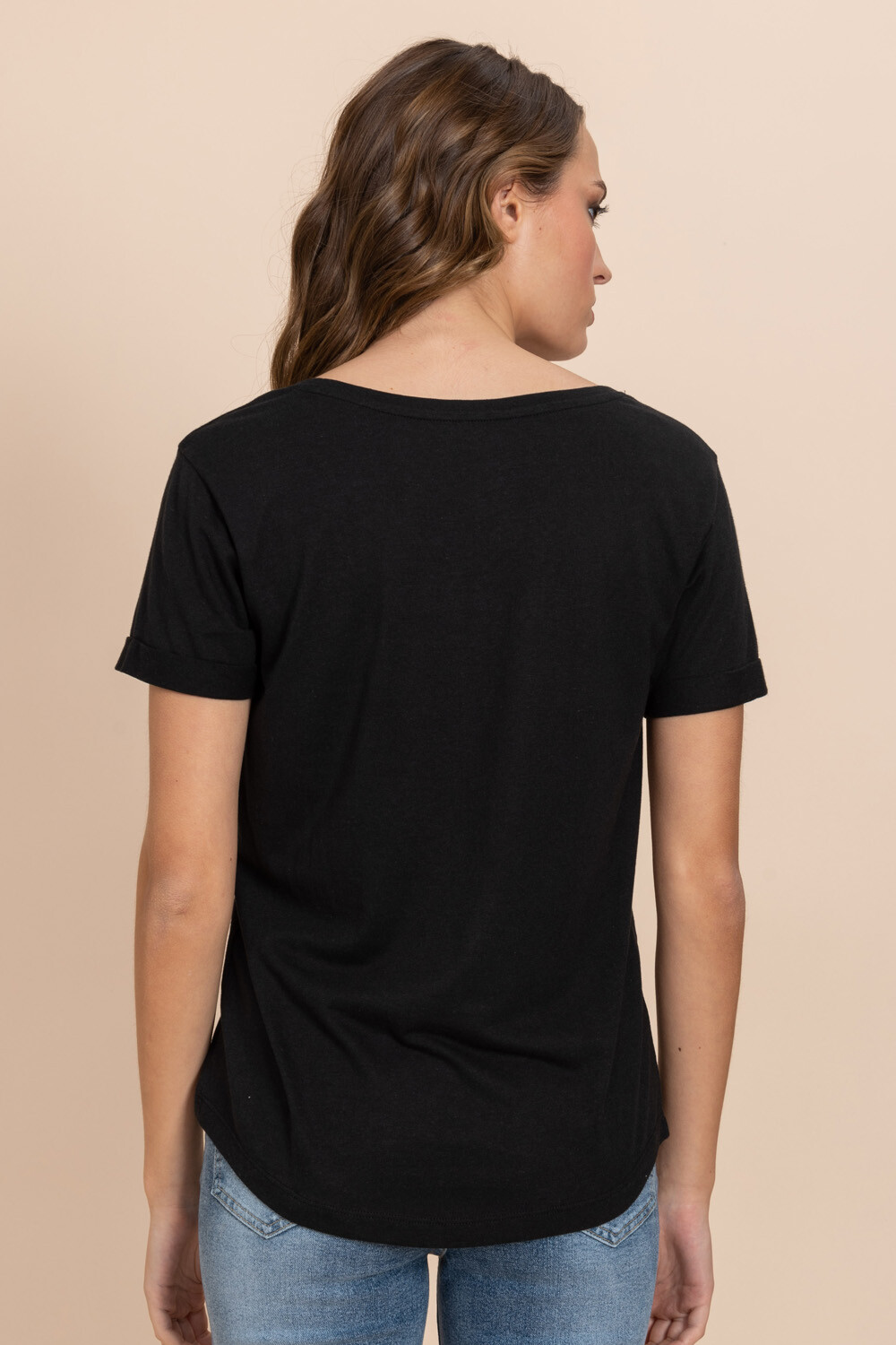 Remera negra manga corta store