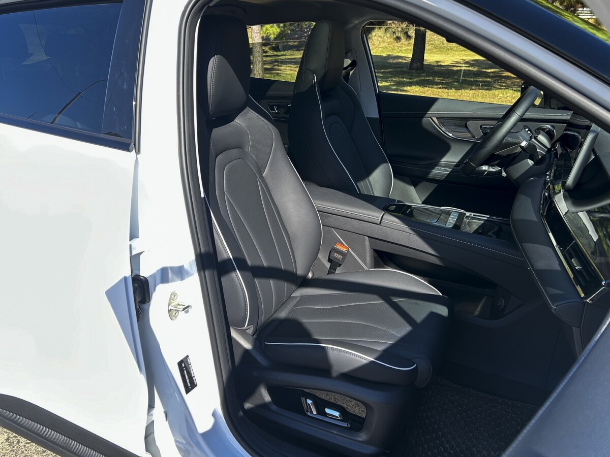 Omoda 5 Luxury SHS 1.5T 2026 0KM | Permuta / Financia Omoda 5 Luxury SHS 1.5T 2026 0KM | Permuta / Financia