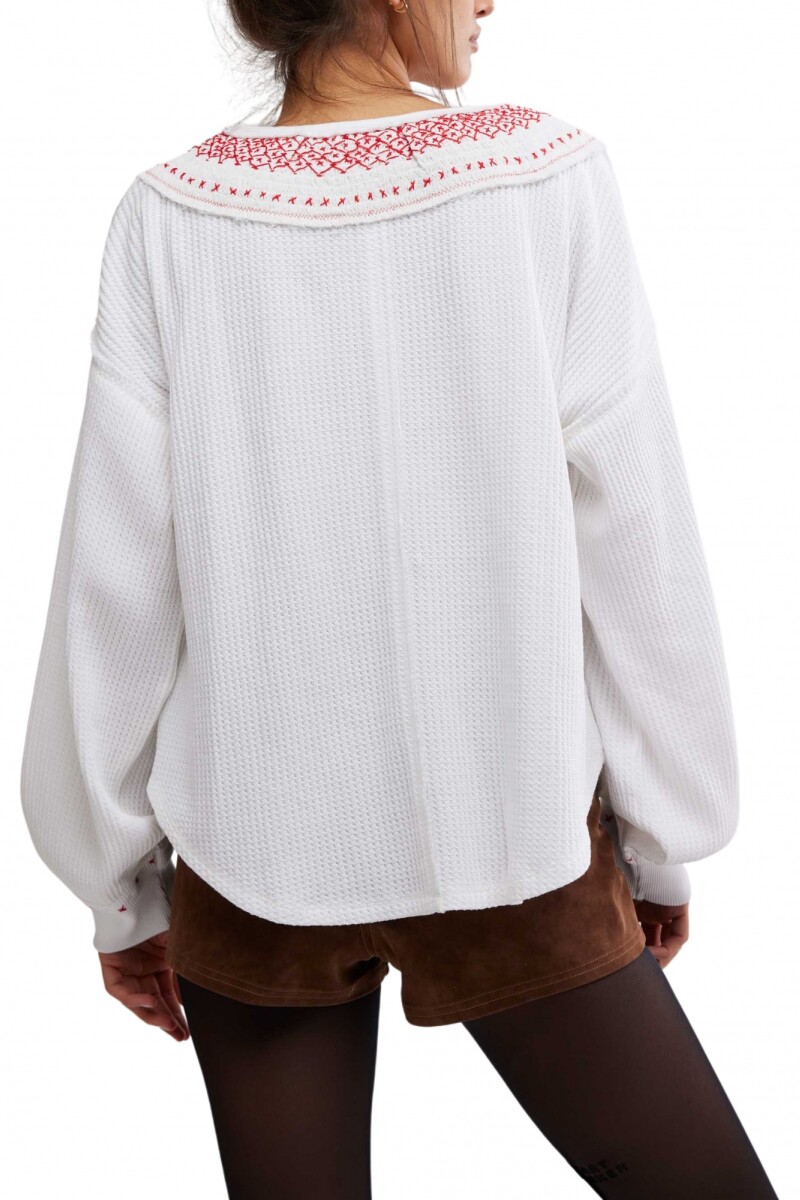 HOLLY HENLEY Marfil