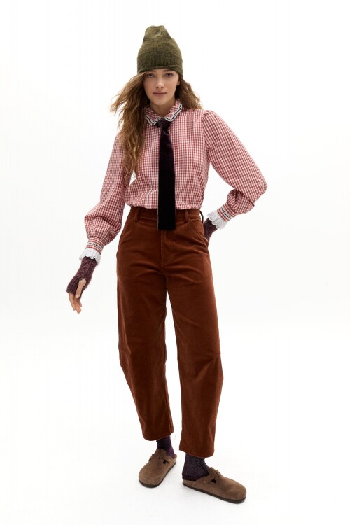 Pantalón Ambar en Corduroy Caramel