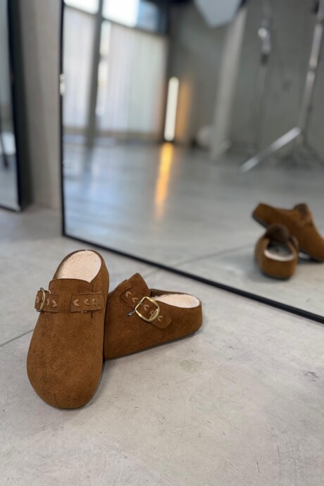 Suecos con corderito por dentro Suecos con corderito por dentro