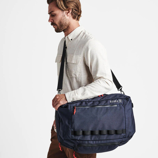 Mochila Roark 3 Day Fixer 35 Lts - Azul Mochila Roark 3 Day Fixer 35 Lts - Azul