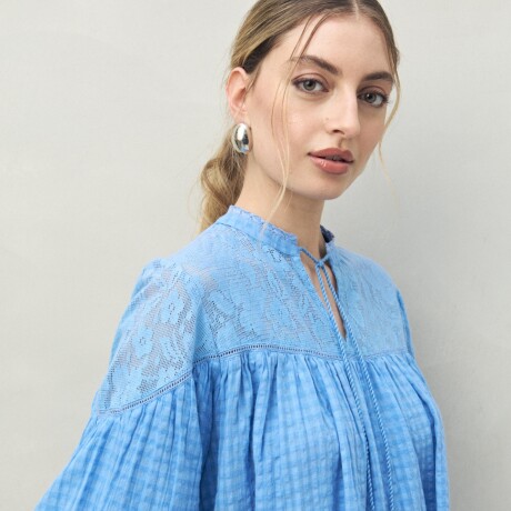 BLUSA LIBERTAD Celeste Cielo