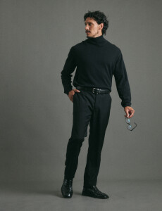 470575 POLERA HARRY Negro