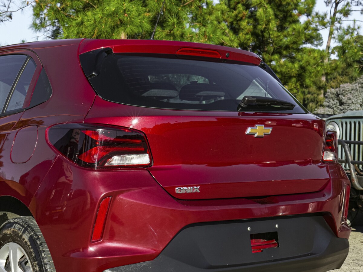 Chevrolet Onix LS 1.2 Extra Full | Permuta / Financia Chevrolet Onix LS 1.2 Extra Full | Permuta / Financia