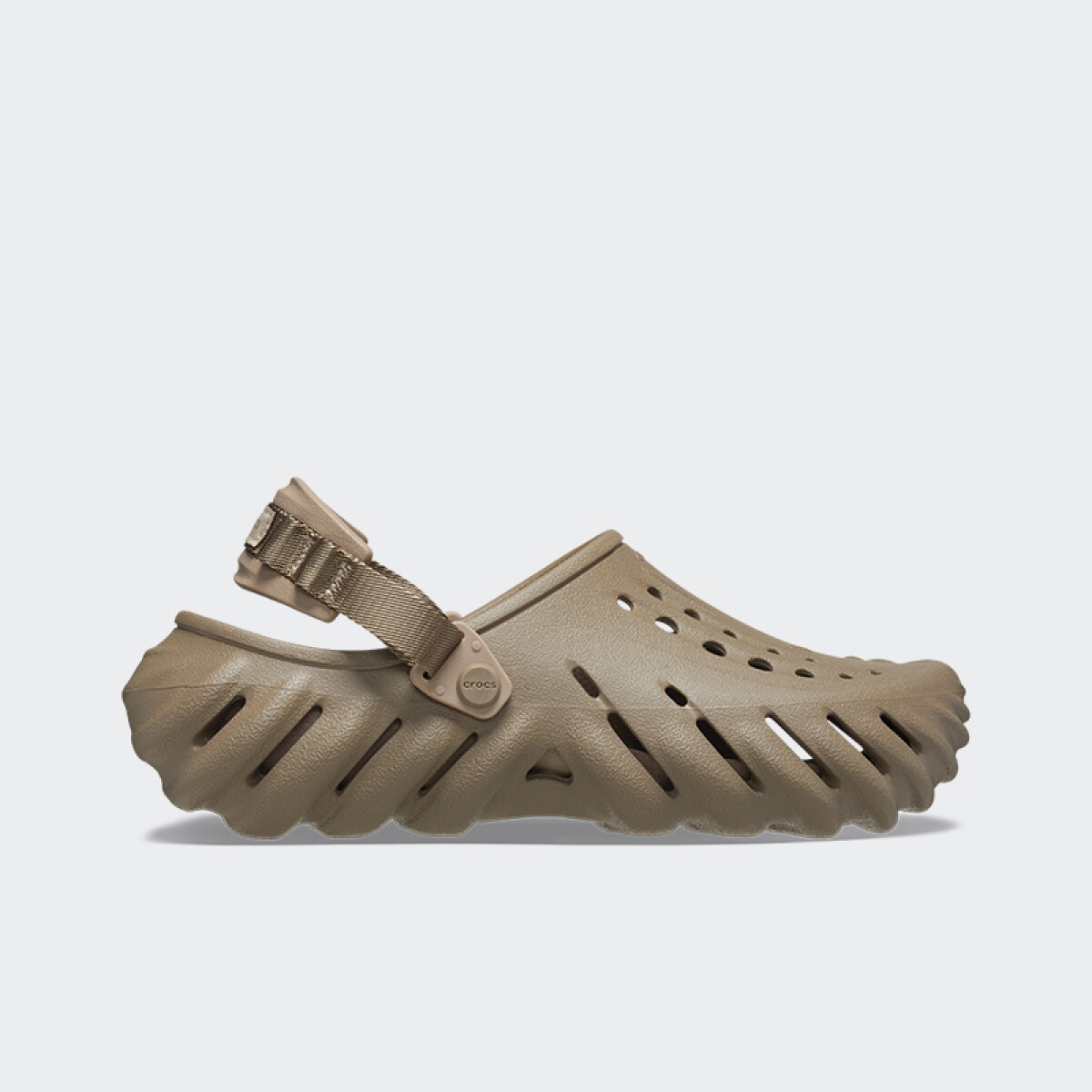 Crocs Echo Clog - Marrón 