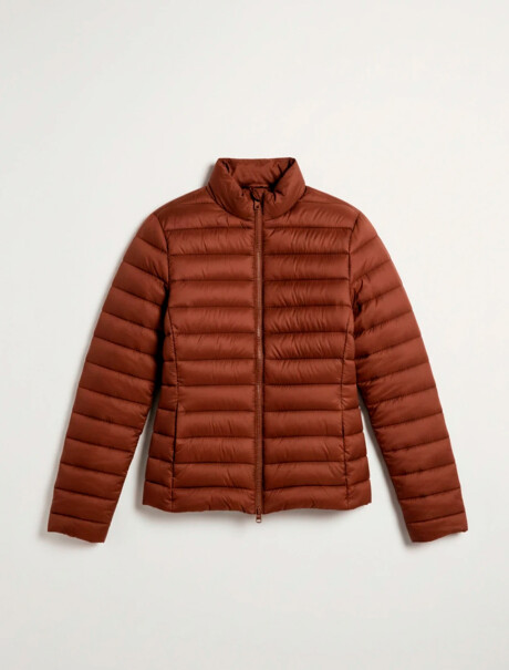 CAMPERA PUFFER CON BOLSILLOS MARRÓN