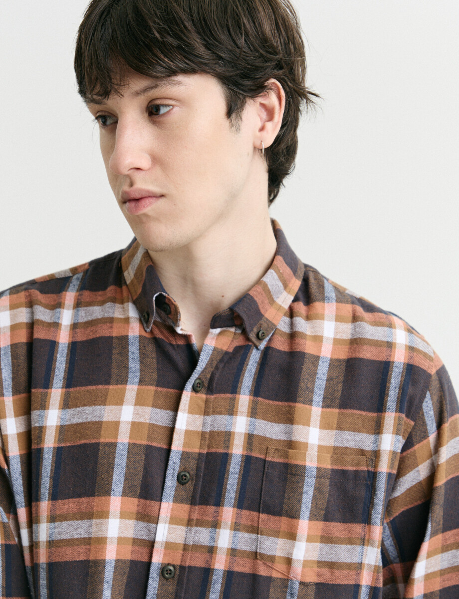 012442 CAMISA HARRINGTON LABEL Ladrillo