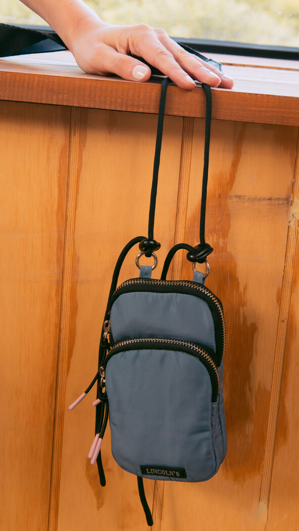 PHONE BAG ILLESCAS AZUL PIEDRA