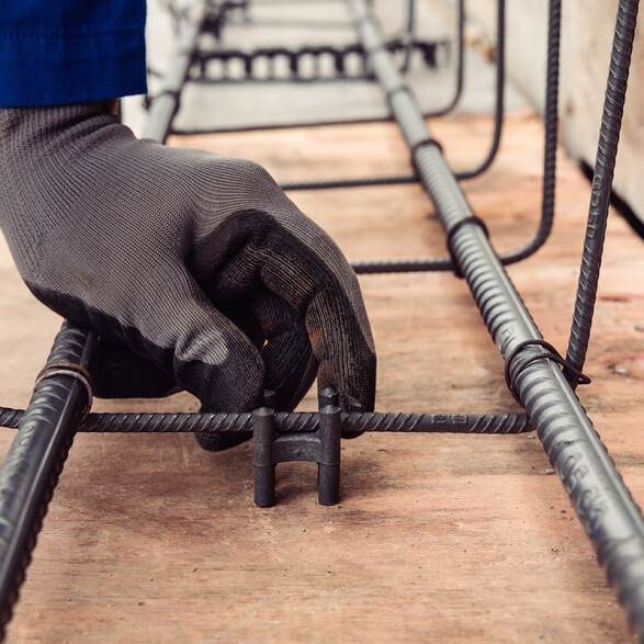 Separadores losa hormigón tipo silla 25x30mm 100un -TRAMONTINA TN1569