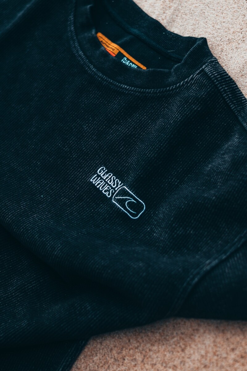 Buzo Acanalado Clásico / Negro U