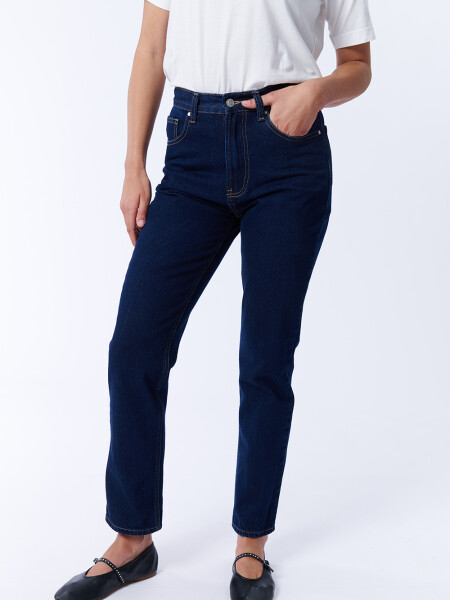 Pantalón Jean Recto Clásico Azul Oscuro