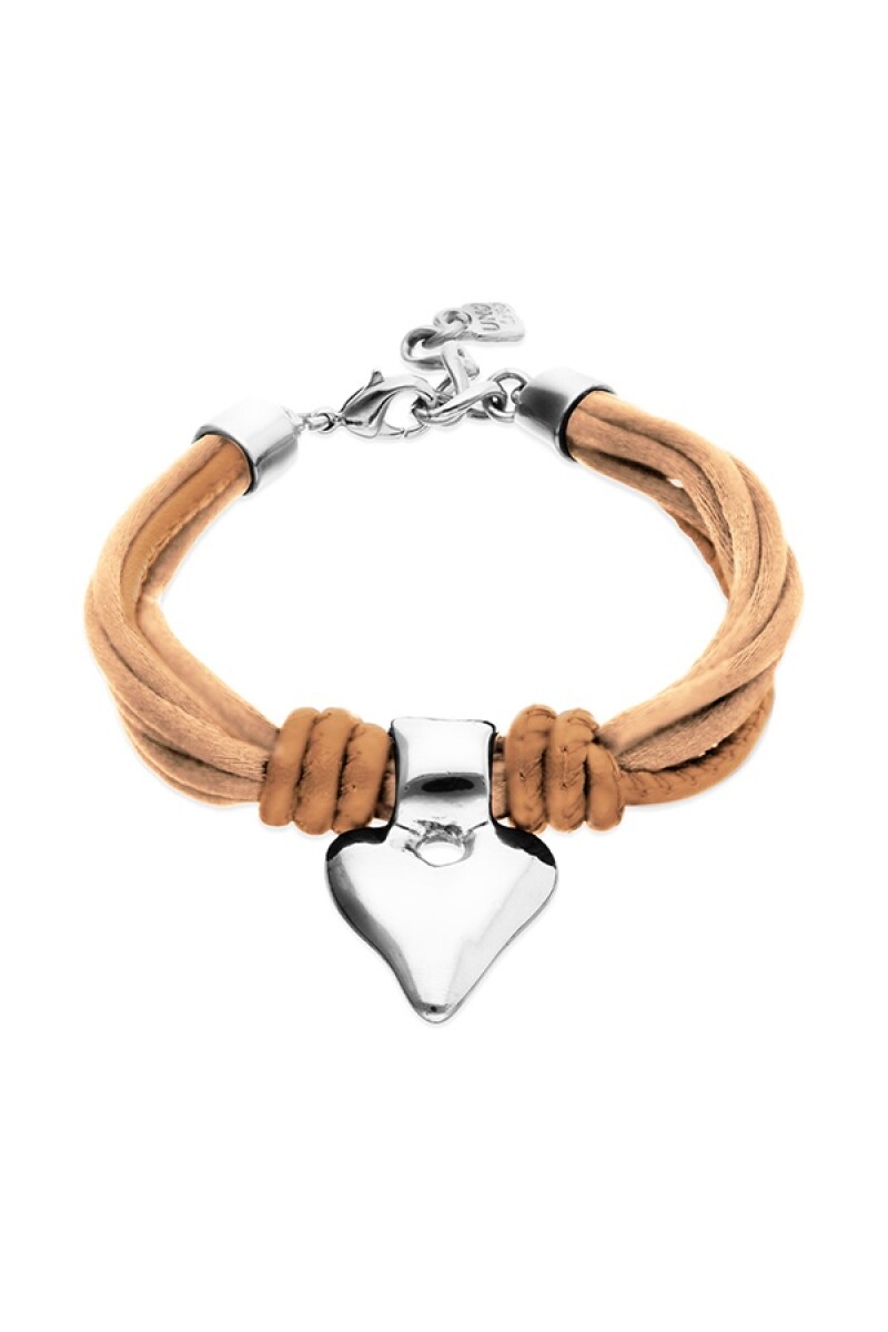 PULSERA MEZCLA DE HILO EFECTO SEDA CON CUERO BEIGE Y DETALLE DE CORAZÓN BAÑADO EN PLATA DE LEY - Pulsera 