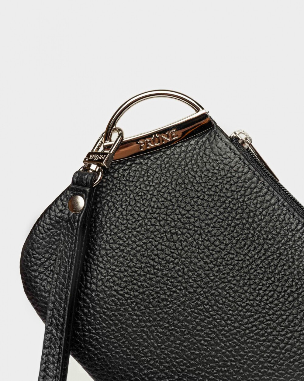 Porta cosmeticos Katy en cuero graneado Negro