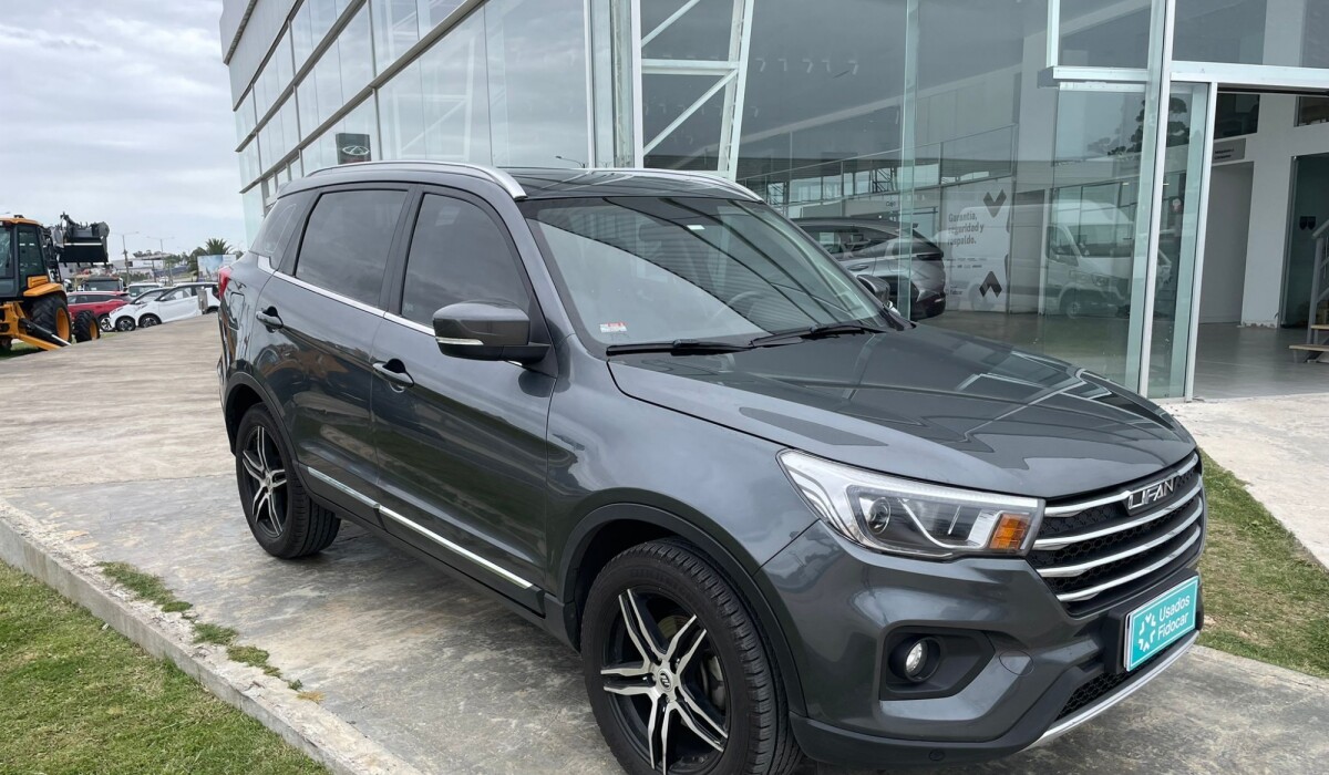 Lifan X70 2.0 MT Full Tech - 2019 Lifan X70 2.0 MT Full Tech - 2019
