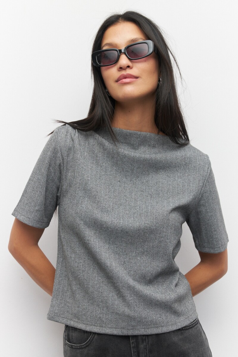 REMERA MORENA Gris Osc Melange