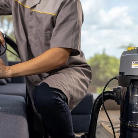 Lavadora de tapizados, moquettes/ aspiradora Puzzi 4/20 Lavadora de tapizados, moquettes/ aspiradora Puzzi 4/20