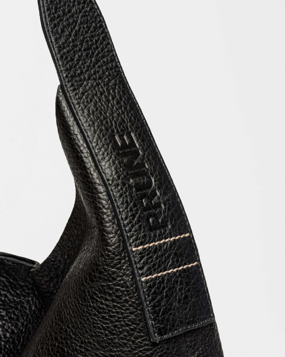 Bolso Tanner en cuero bufalo bridge Negro