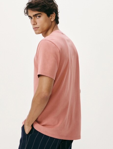 CAMISETA CON ESTAMPA MODELO REGULAR ROSADO