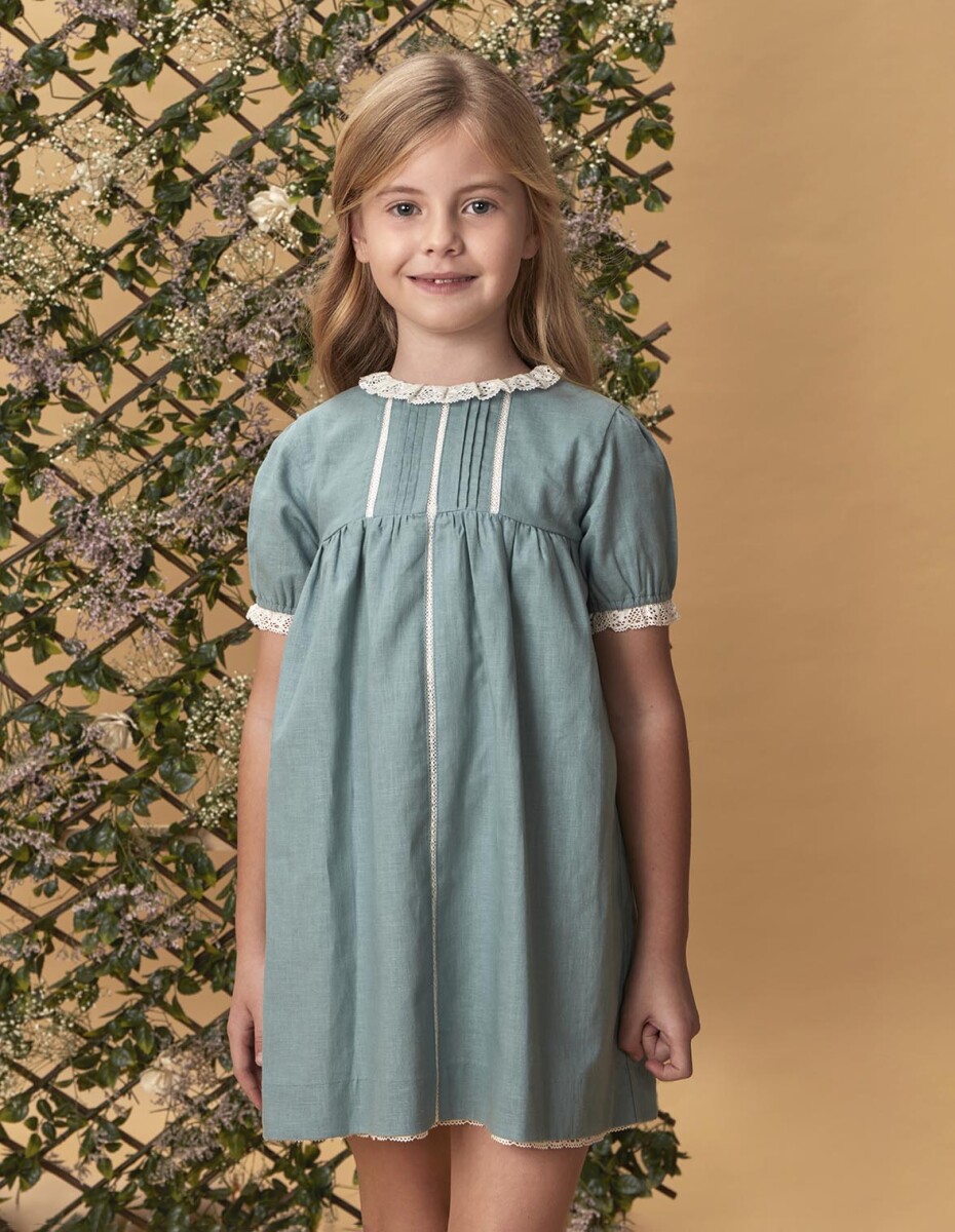 Vestidode Lino Con Tiras Bordadas - Verde 