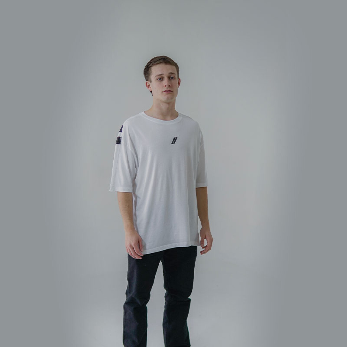 Remera Pulau Boxy Back - Blanco 