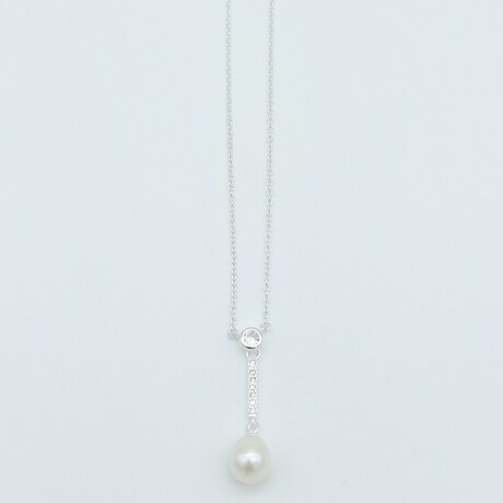Colgante de plata 925 con perla y circonias. Colgante de plata 925 con perla y circonias.