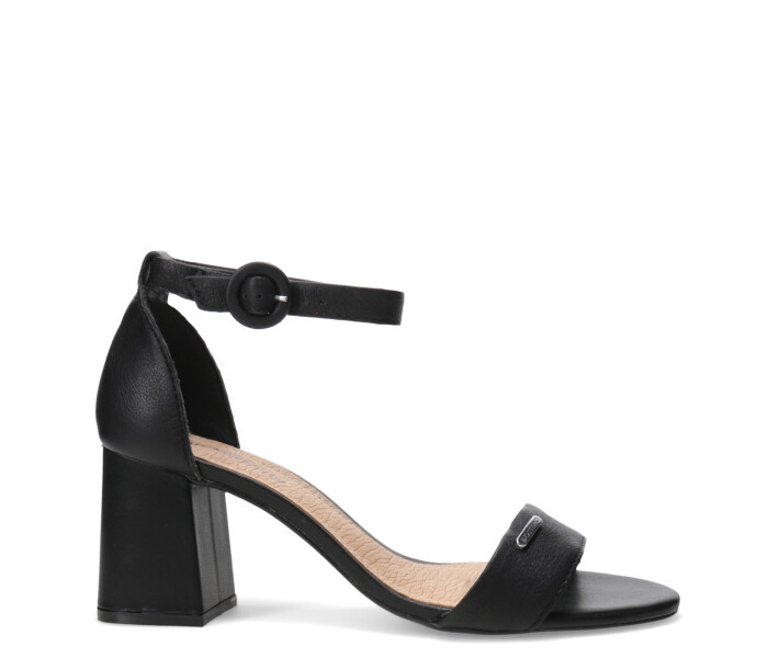 Sandalia con taco Preto