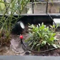 Gotero regulable con estaca 0 a 70 lts/h Gotero regulable con estaca 0 a 70 lts/h