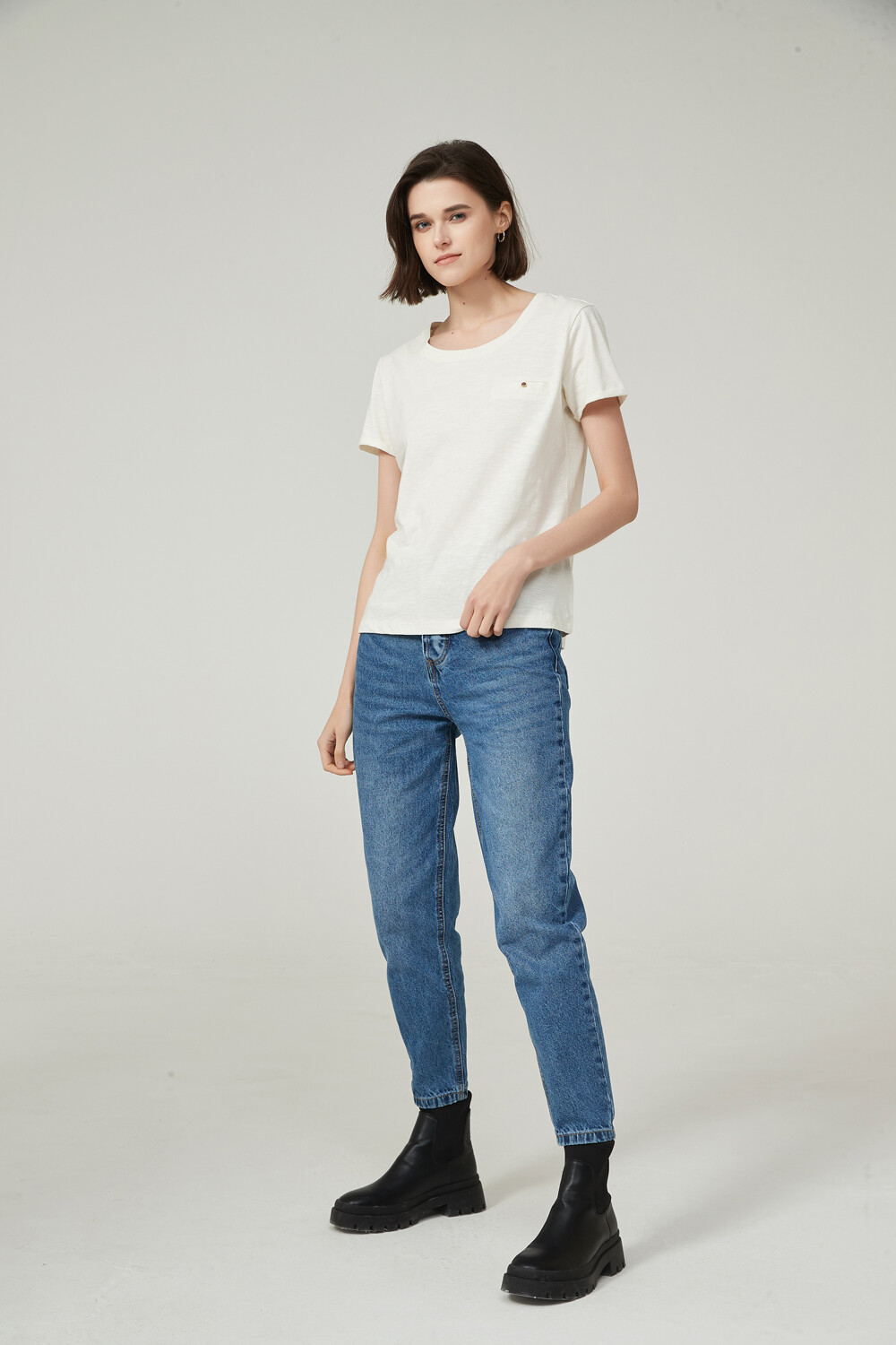 Remera Priamo Marfil / Off White