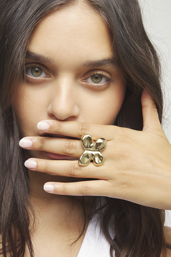ANILLO DE ALEACIÓN DE METALES BAÑADO EN ORO 18K CON FORMA DE MARIPOSA Anillo
